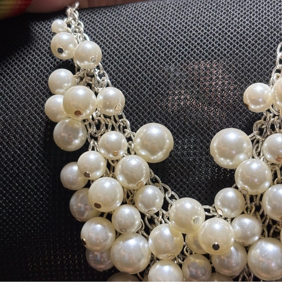 Vintage Layered Faux Pearl Bib Style Necklace Women’s Silver Pearls Statement - Picture 9 of 15